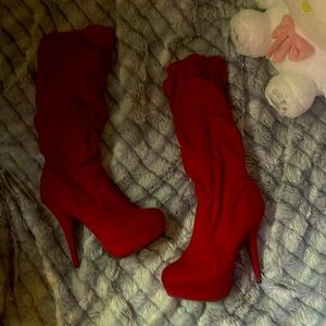 Red boot hells y2k baddie